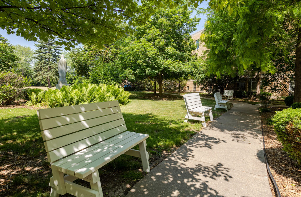 Celebrate Senior Living Niles outdoor bench seating.